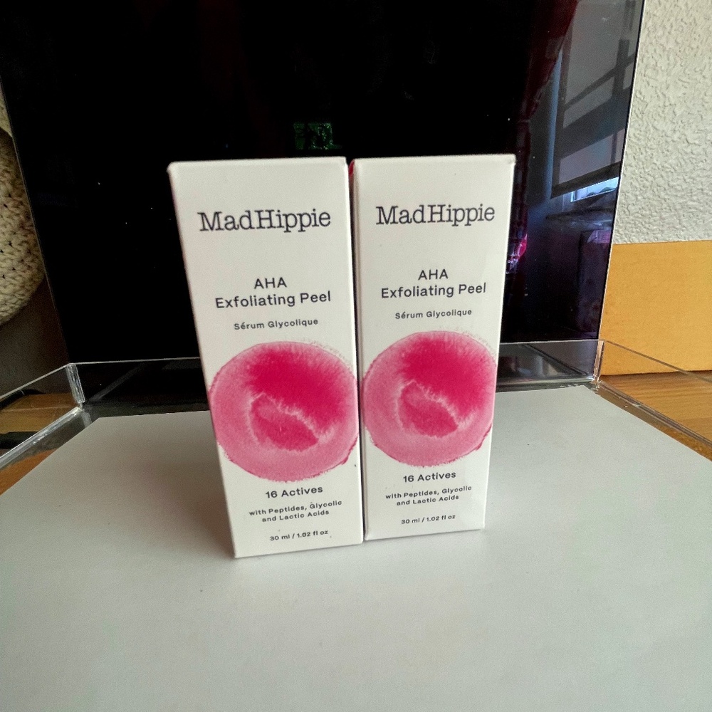 MadHippie AHA Exfoliating Peel